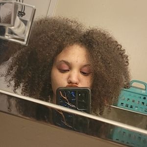 Meet your Posher, Rachelle